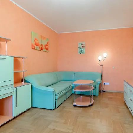 Трехкомнатная Квартира На Проспекте Звезда Apartment *